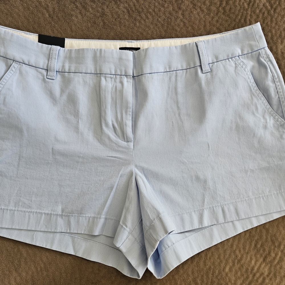 Navy Blue Bermuda Shorts with Stretch Fabric and Relaxed Fit